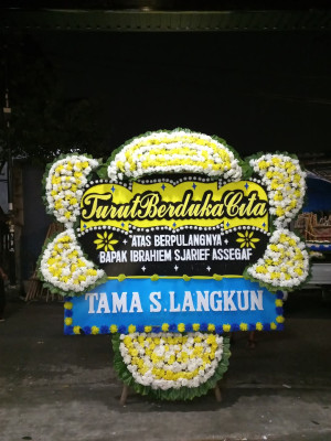 Papan Bunga Duka di Antapani Kidul